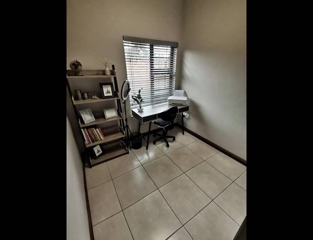 3 BEDROOM TOWNHOUSE FOR SALE IN MONTANA